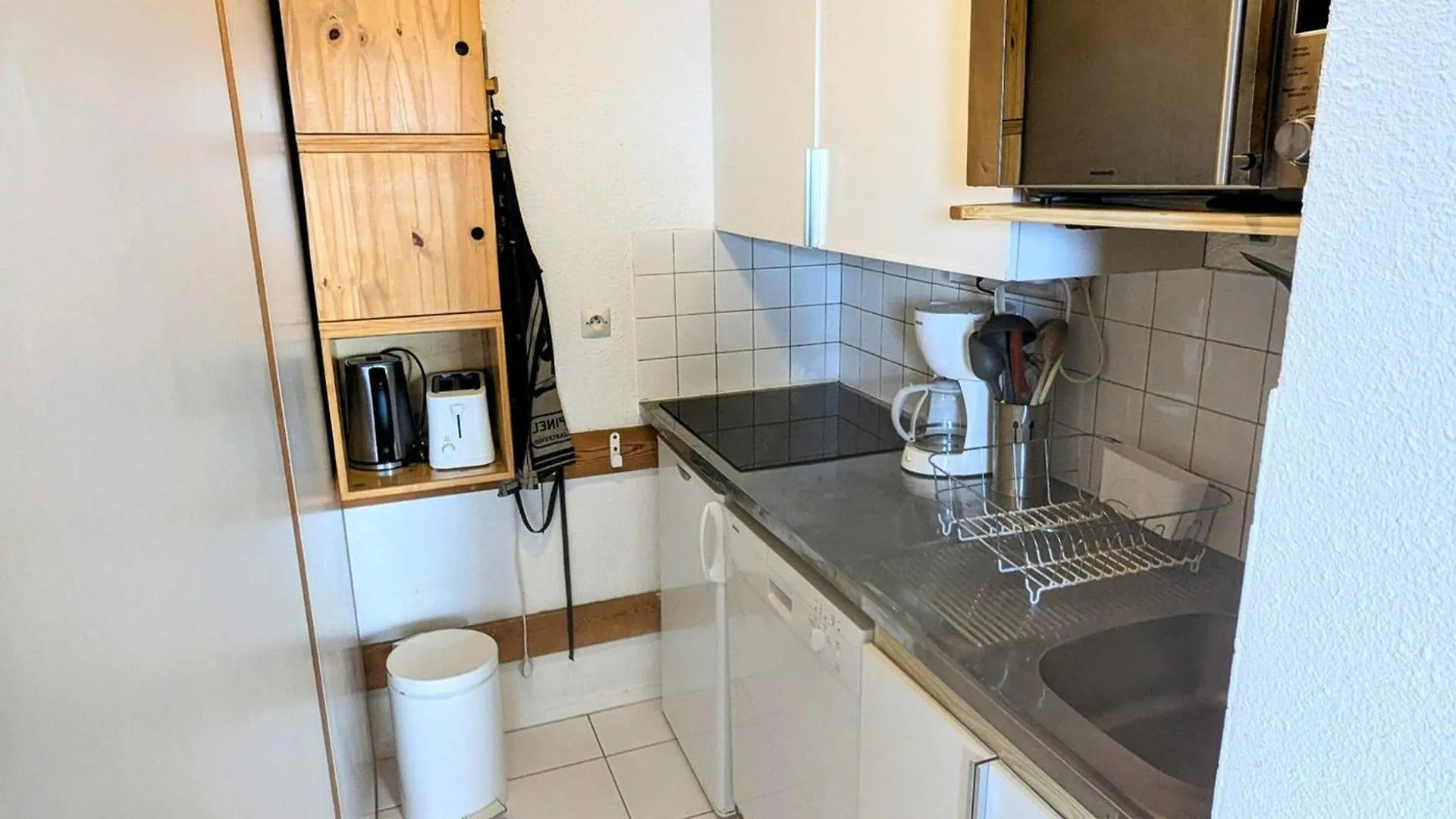 Apartment Appartement 3 Pieces Au Pied Des Pistes Avec Balcon Et Equipements Modernes - Fr-1-557-103 Les Adrets